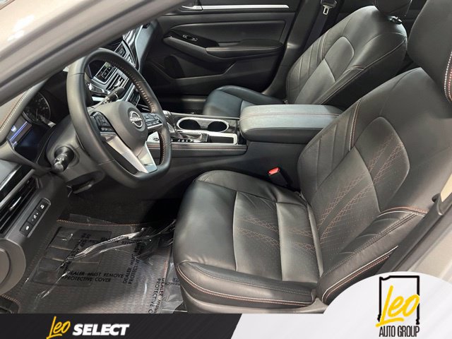 Used 2025 Nissan Altima 2.5 SR w/ SR Premium Package FWD image 10