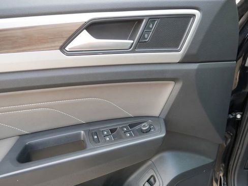 Certified 2023 Volkswagen Atlas SEL AWD/4WD image 16