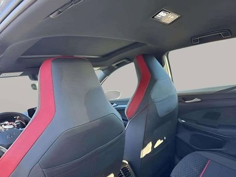 New 2026 Volkswagen GTI SE FWD image 10