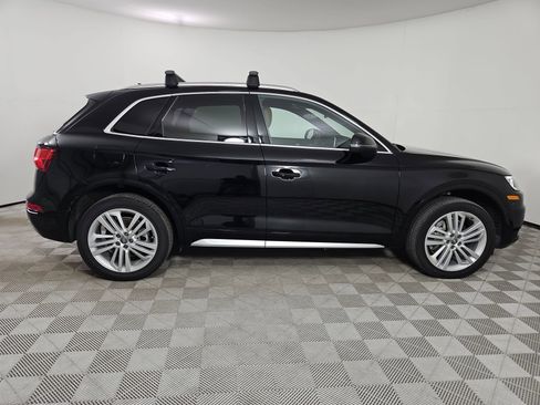 Used 2020 Audi Q5 Premium w/ Premium Plus Package AWD/4WD image 8
