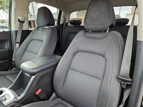 Used 2021 Chevrolet Colorado LT image 22