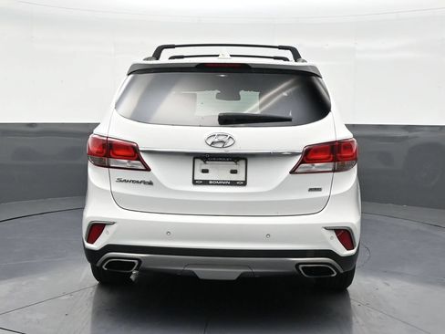 Used 2018 Hyundai Santa Fe FWD image 4