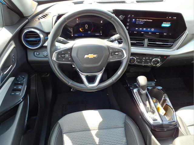 Used 2025 Chevrolet Trax LT w/ Driver Confidence Package FWD image 10