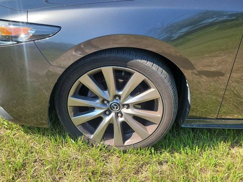 Used 2019 MAZDA MAZDA3 Sedan FWD image 6