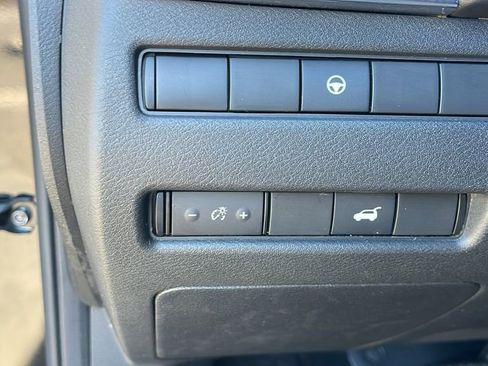 Used 2021 Nissan Rogue SL w/ Premium Package image 24