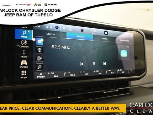 Used 2025 Jeep Wrangler Unlimited Sahara w/ Safety Group AWD/4WD image 21