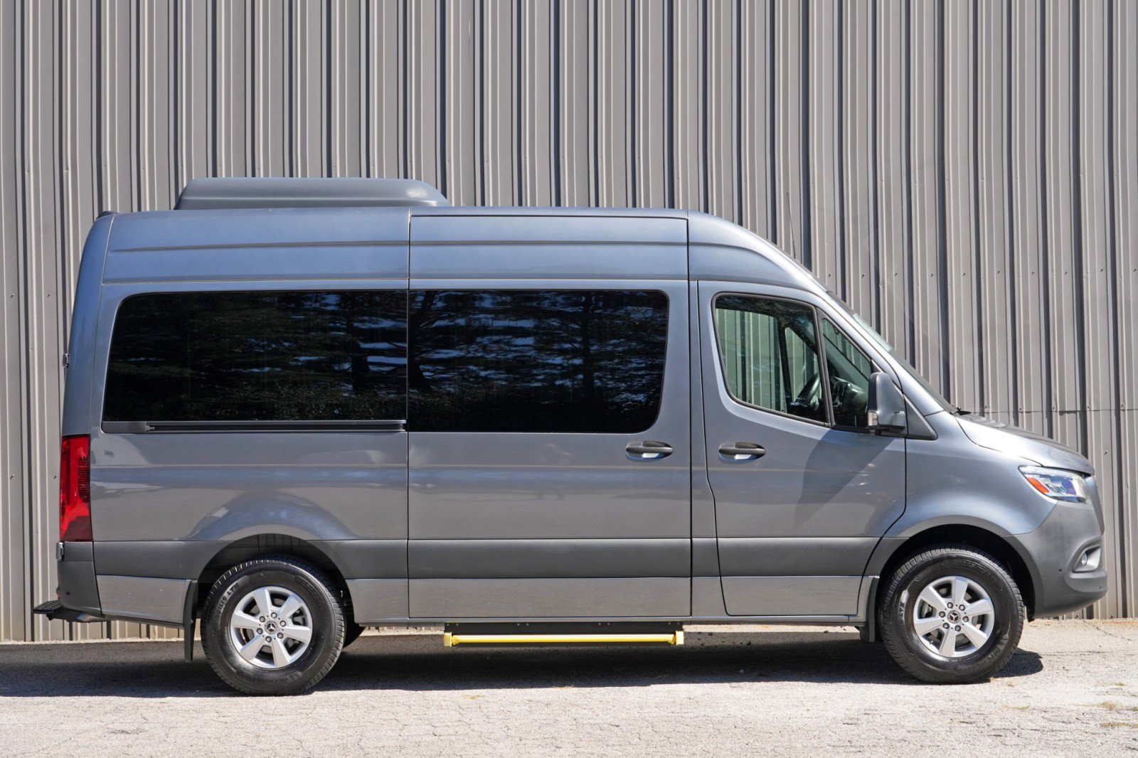 Used 2023 Mercedes-Benz Sprinter 2500 image 51