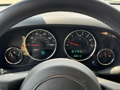 Used 2013 Jeep Wrangler Unlimited Rubicon w/ Connectivity Group AWD/4WD image 29