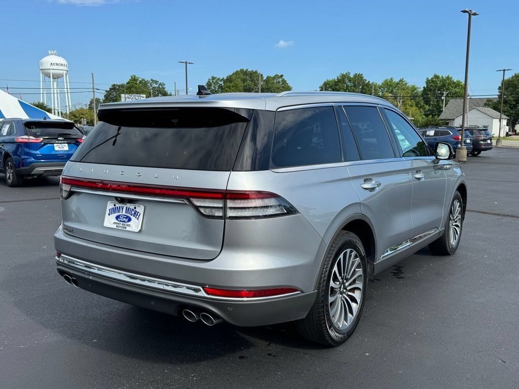 Used 2023 Lincoln Aviator Reserve AWD/4WD image 16