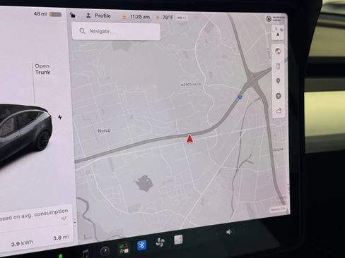 Used 2021 Tesla Model Y Long Range AWD/4WD image 15