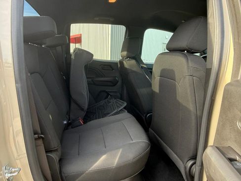 Used 2024 Chevrolet Colorado W/T image 12