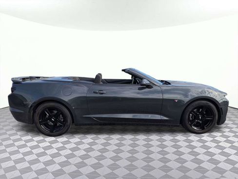 Used 2020 Chevrolet Camaro LT image 2