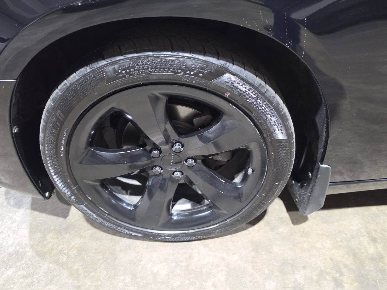 Used 2014 Dodge Charger SXT w/ Blacktop Package RWD image 24