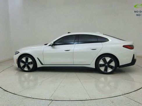 Used 2025 BMW i4 eDrive40 w/ Premium Package RWD image 68