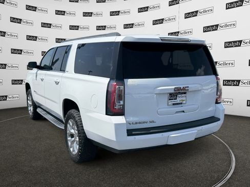Used 2019 GMC Yukon XL SLT w/ Open Road Package RWD image 3