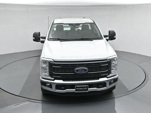 New 2025 Ford F350 XL w/ XL Chrome Package RWD image 32