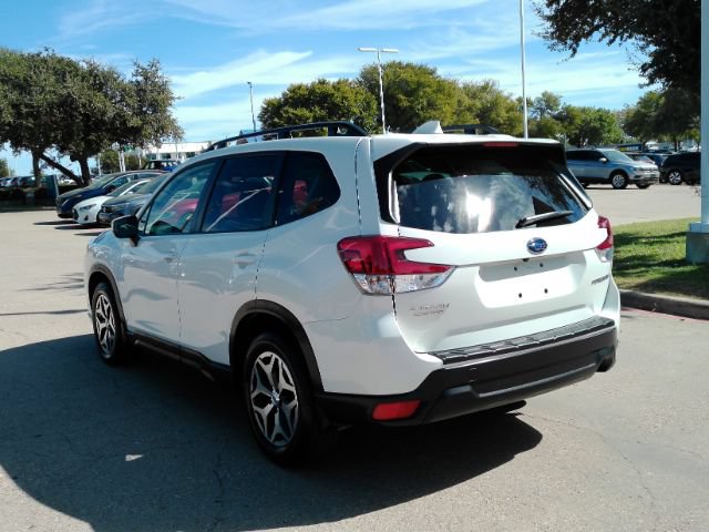 Used 2023 Subaru Forester Premium w/ Popular Package #2 AWD/4WD image 11