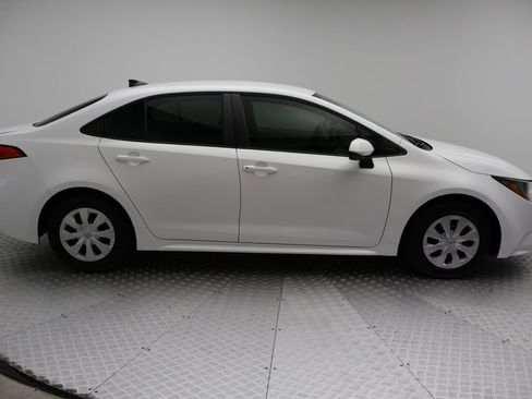 Certified 2022 Toyota Corolla L image 7