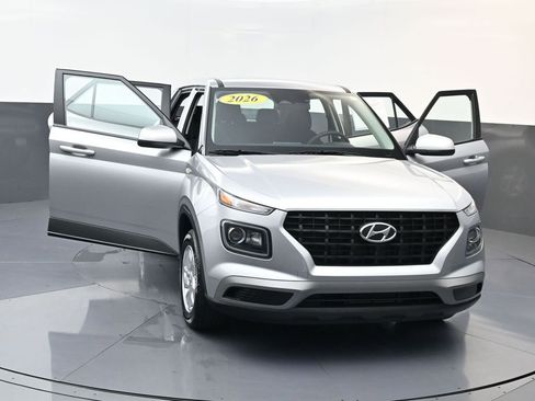 Certified 2026 Hyundai Venue SE FWD image 30