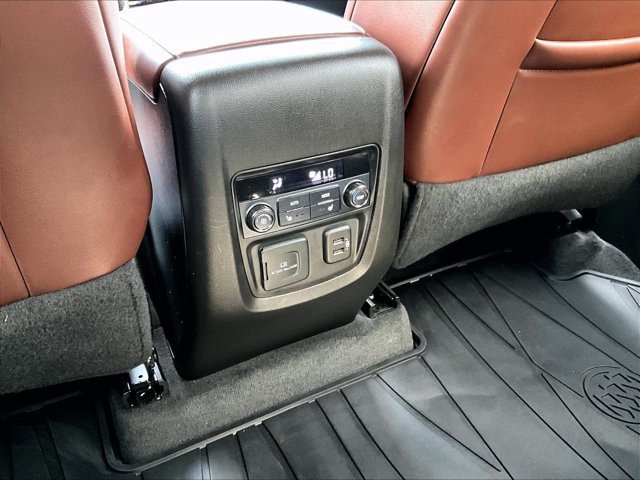 Used 2020 Buick Enclave Avenir w/ Avenir Technology Package FWD image 22