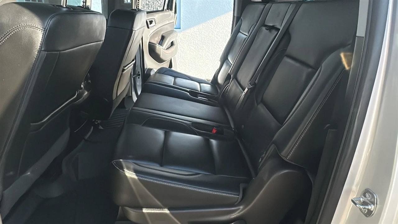 Used 2020 Chevrolet Suburban LT AWD/4WD image 27