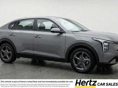 Used 2025 Kia K4 LXS image 1