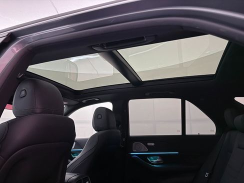 Used 2023 Mercedes-Benz GLE 450 4MATIC w/ AMG Line Exterior image 23