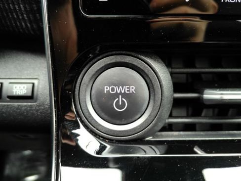 Used 2023 Toyota bZ4X Limited image 40