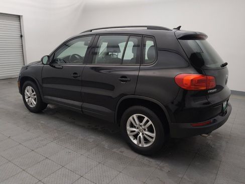 Used 2017 Volkswagen Tiguan S image 3
