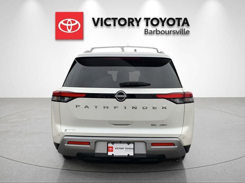 Used 2024 Nissan Pathfinder SL image 7