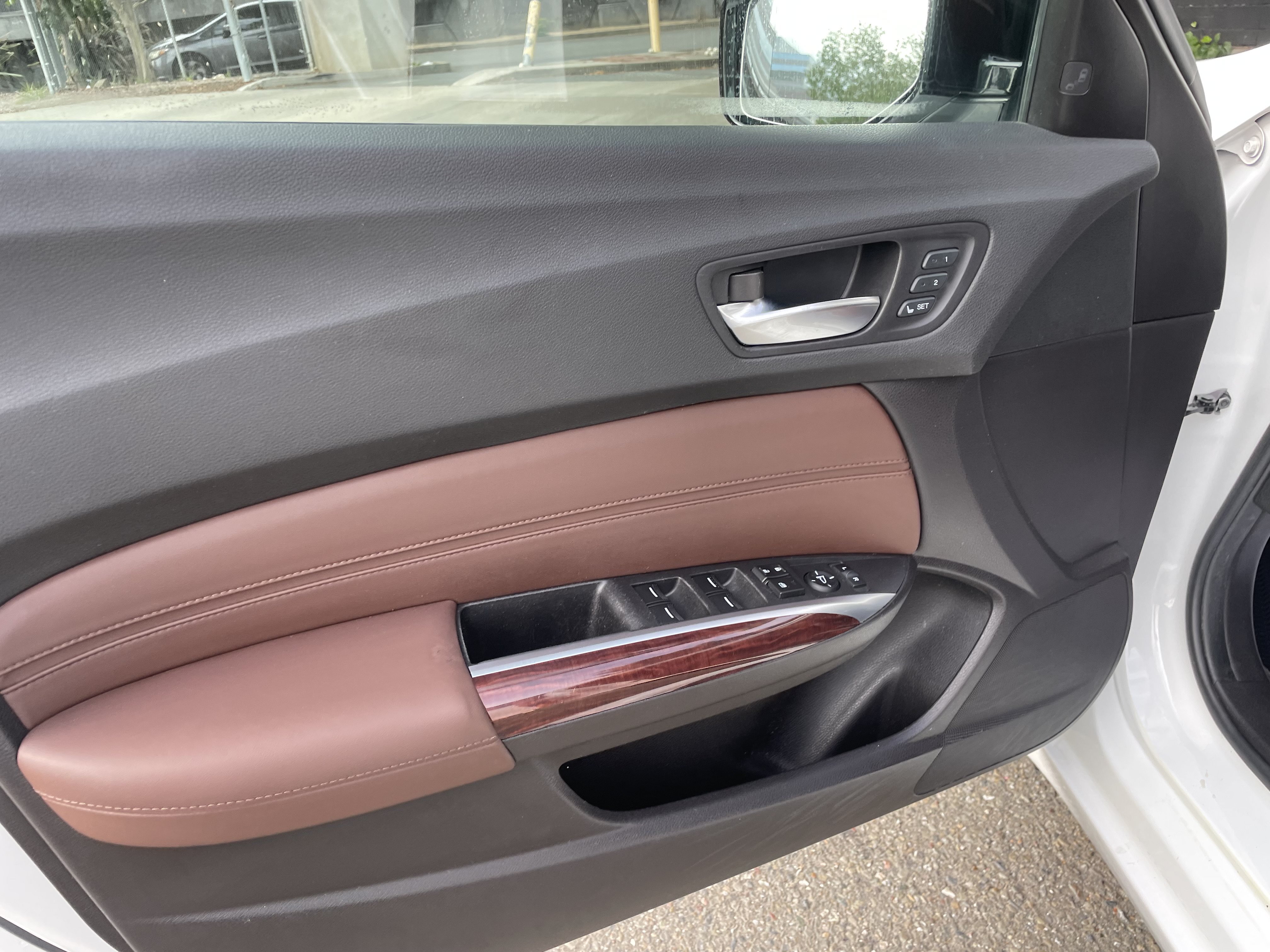 Used 2015 Acura TLX w/ Technology Package AWD/4WD image 12