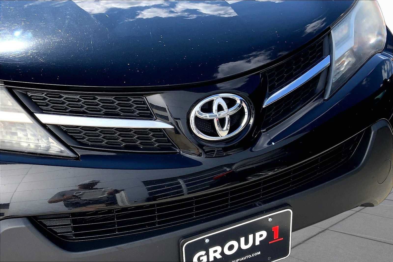 Used 2014 Toyota RAV4 LE AWD/4WD image 30