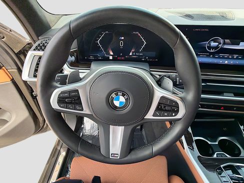 Used 2026 BMW X7 xDrive40i w/ Executive Package AWD/4WD image 41