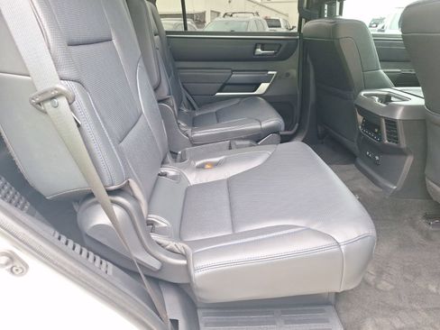 Used 2023 Toyota Sequoia Platinum AWD/4WD image 31