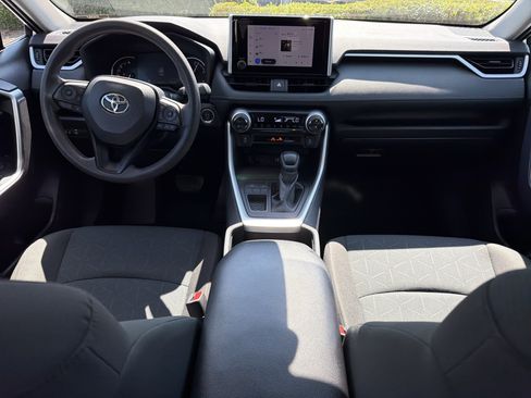 Certified 2025 Toyota RAV4 XLE FWD image 4