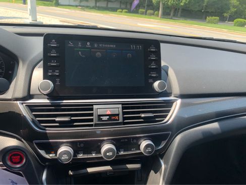 Used 2019 Honda Accord Sport image 18