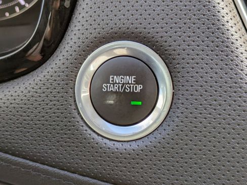 Used 2019 Cadillac XT5 Luxury image 30