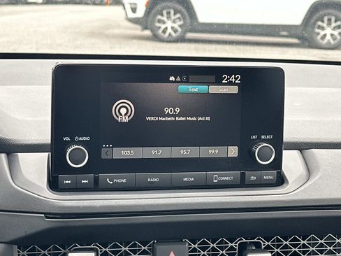 Certified 2025 Honda Accord SE image 3