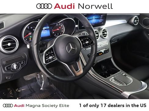 Used 2020 Mercedes-Benz GLC 300 4MATIC image 2
