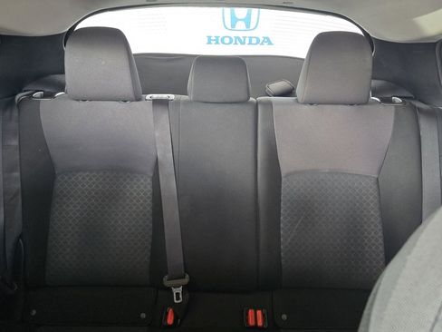 Used 2022 Toyota C-HR XLE image 16