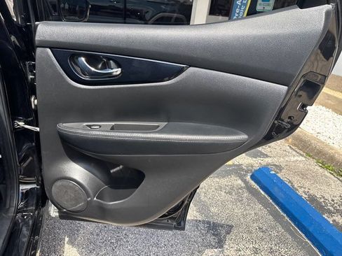 Used 2019 Nissan Rogue Sport SV w/ Technology Package FWD image 53