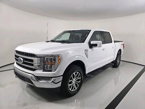 Used 2021 Ford F150 Lariat w/ FX4 Off-Road Package image 3