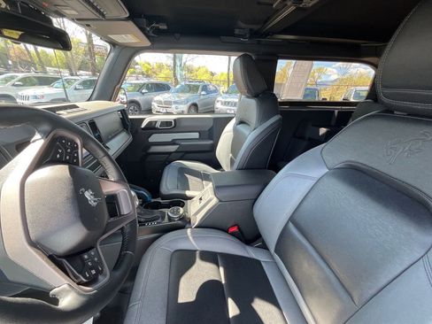 Used 2023 Ford Bronco Black Diamond AWD/4WD image 10