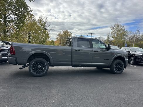 New 2026 RAM 3500 Limited image 19