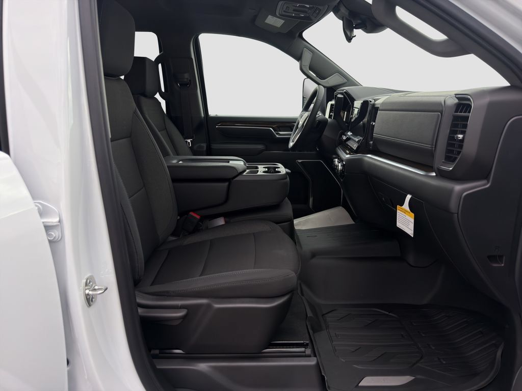 New 2026 GMC Sierra 3500 SLE w/ Preferred Package AWD/4WD image 18