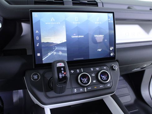 New 2026 Land Rover Defender 110 S image 19