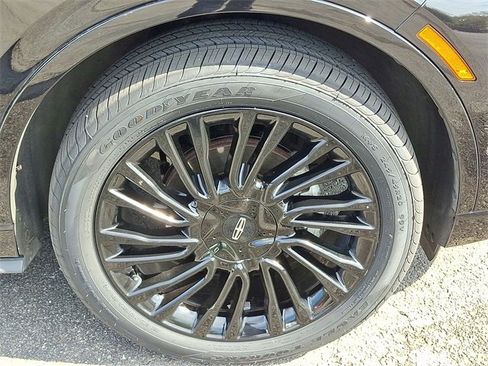 Certified 2022 Lincoln Corsair Reserve w/ Equipment Group 201A image 9