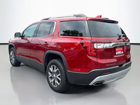 Used 2023 GMC Acadia SLT w/ LPO, Floor Liner Package FWD image 8
