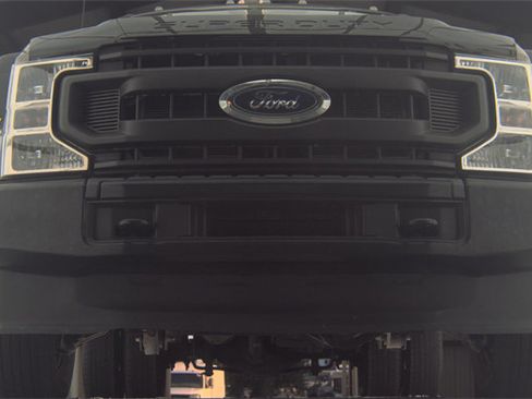 Used 2022 Ford F350 XL w/ Power Equipment Group AWD/4WD image 3