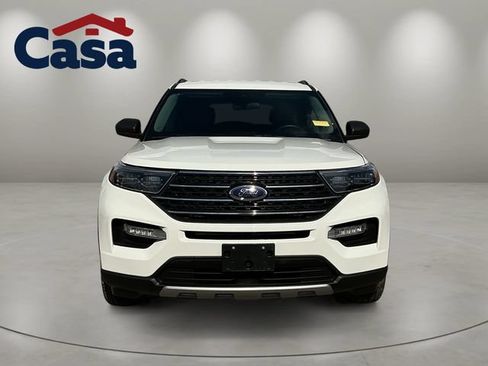 Used 2023 Ford Explorer XLT w/ Equipment Group 202A RWD image 2